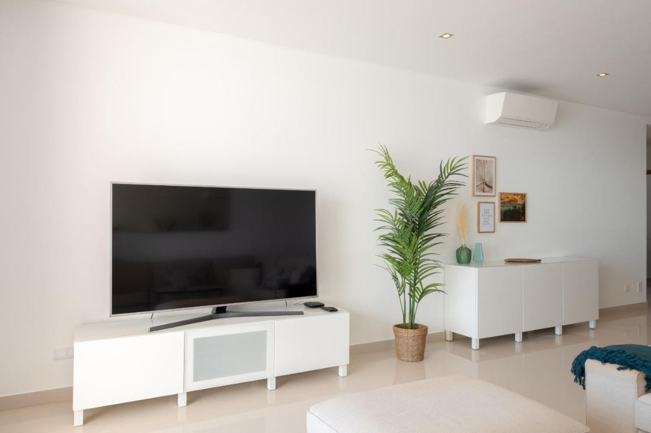Porto De Mos 105 By Destination Algarve Apartment