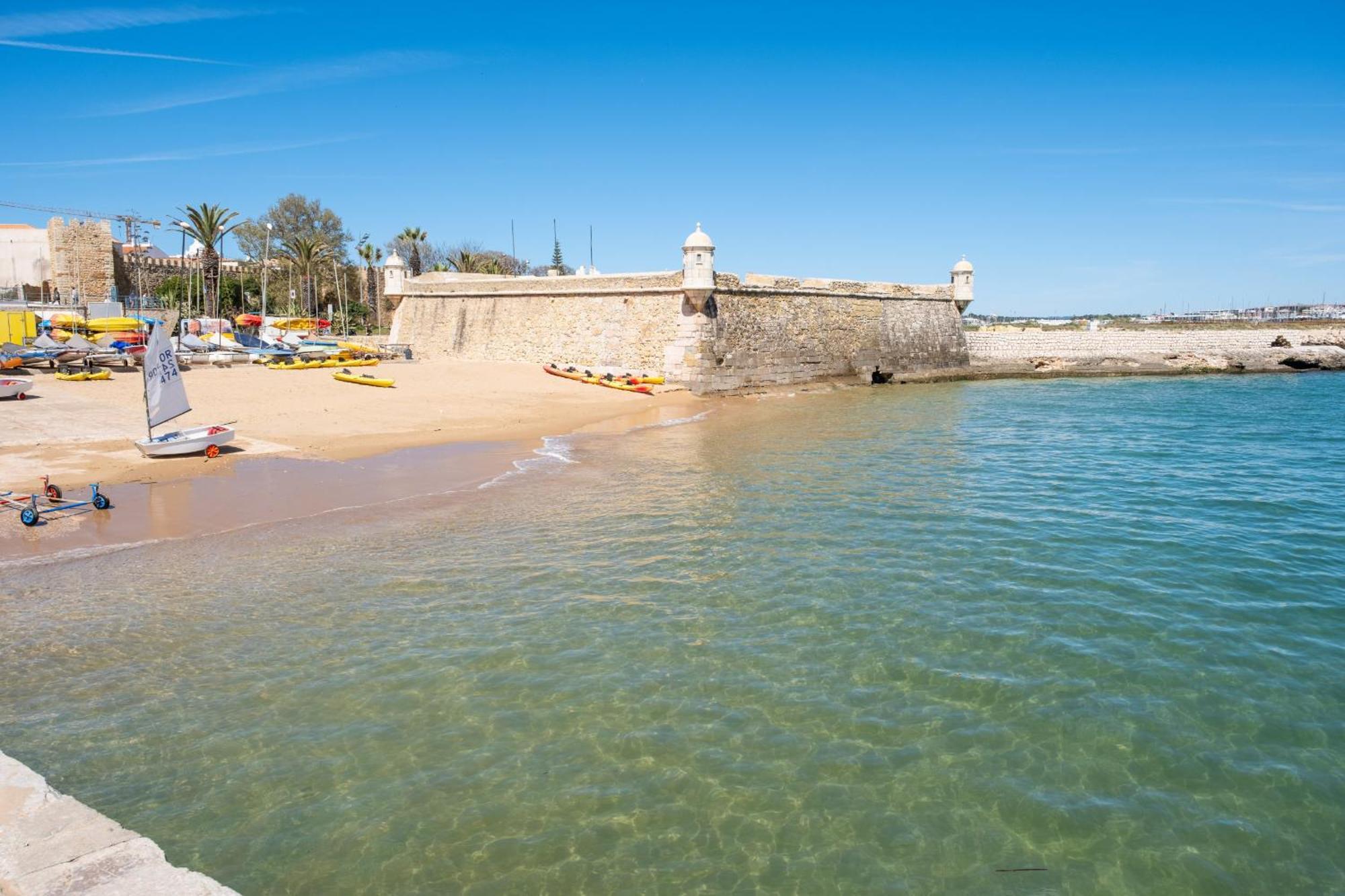 Porto De Mos 105 By Destination Algarve *