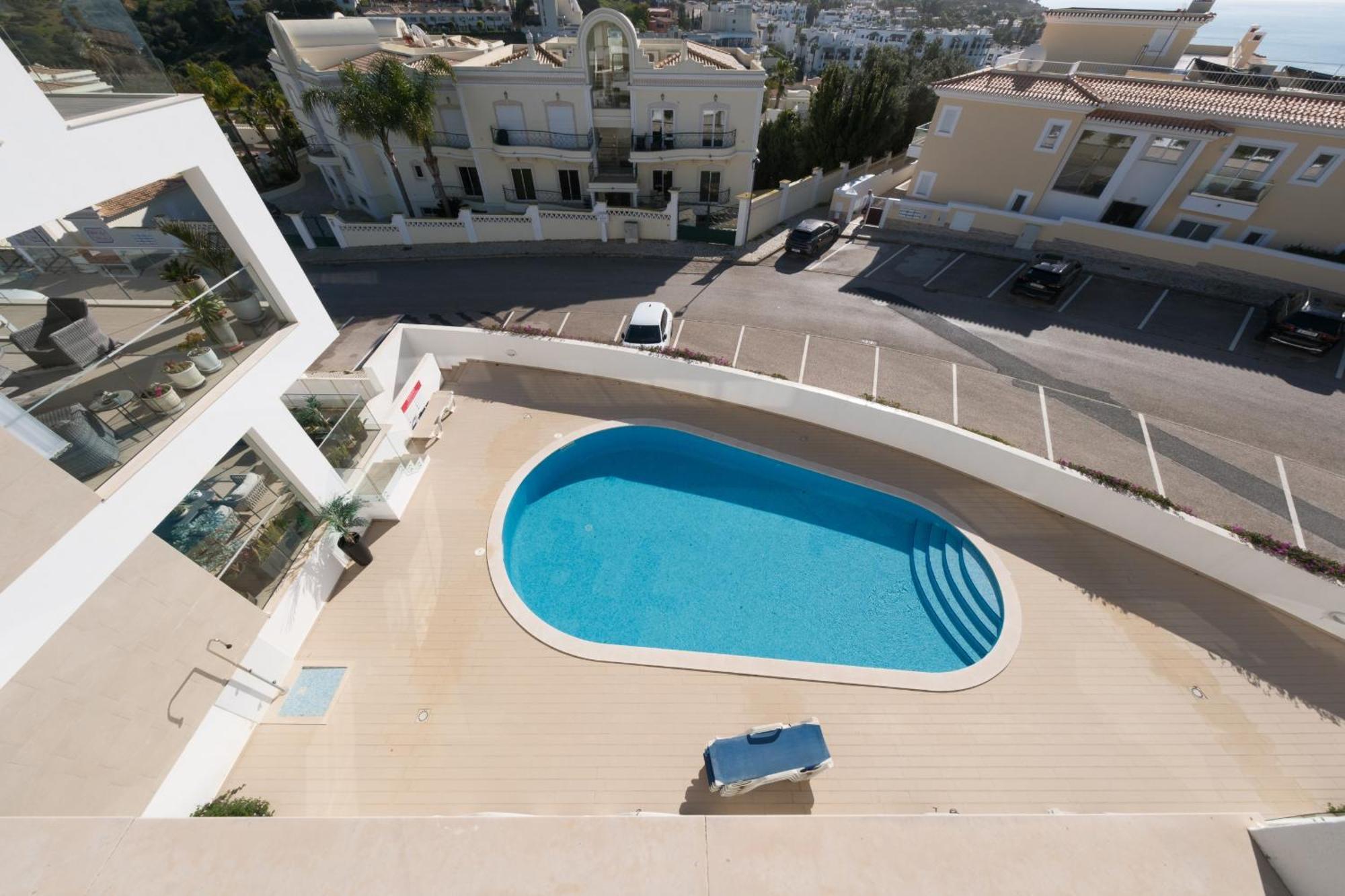 Porto De Mos 105 By Destination Algarve *