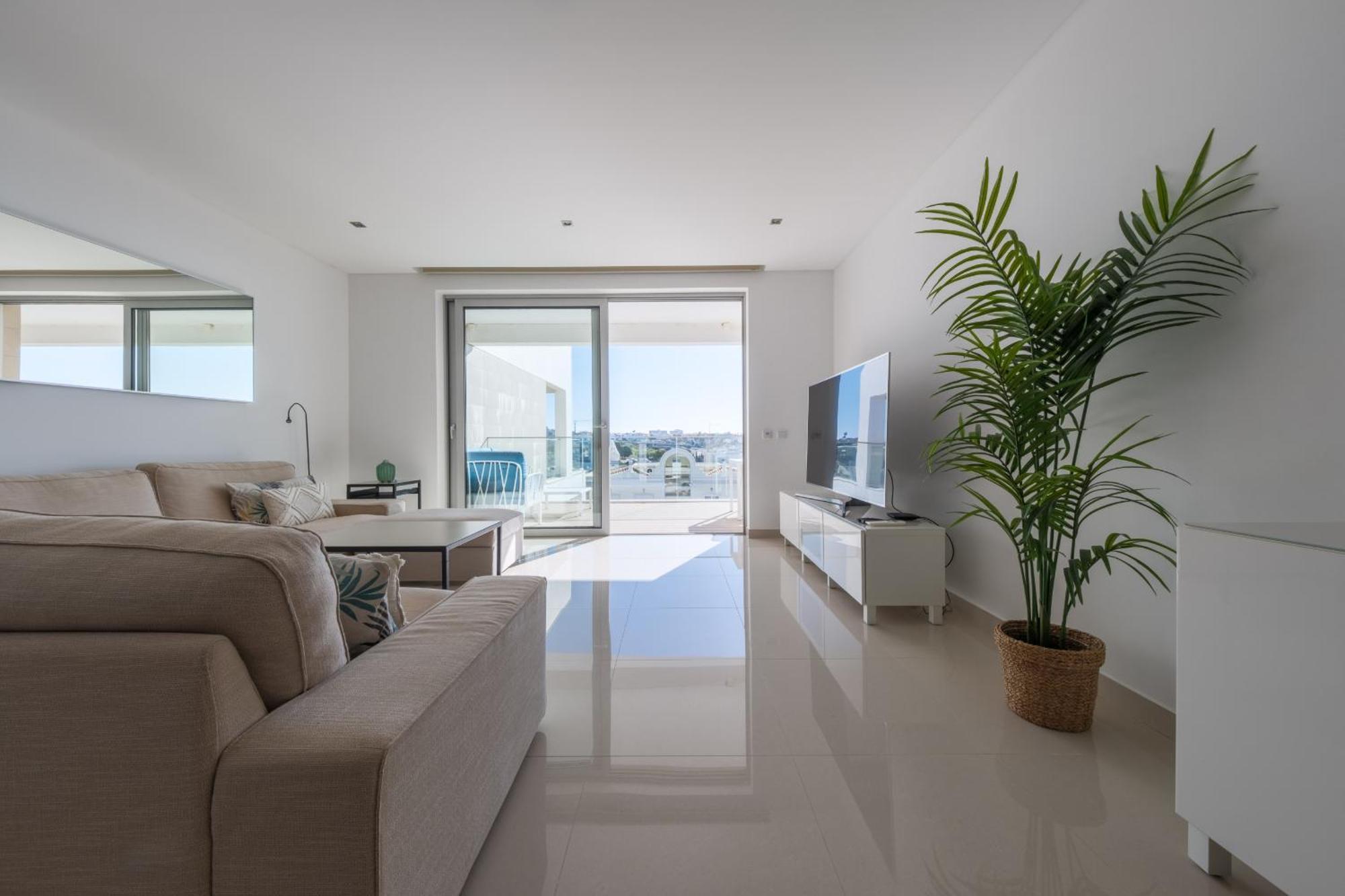 Porto De Mos 105 By Destination Algarve Apartment